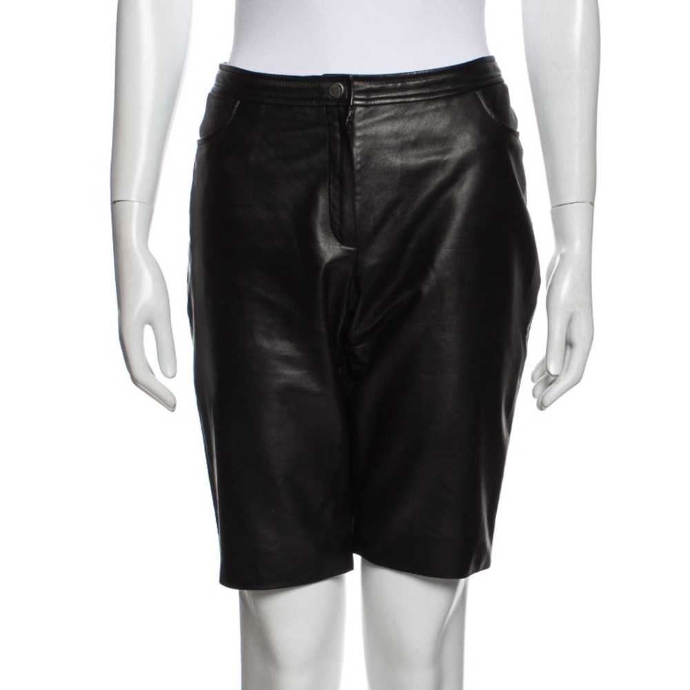 EUC size 6 Chanel leather shorts